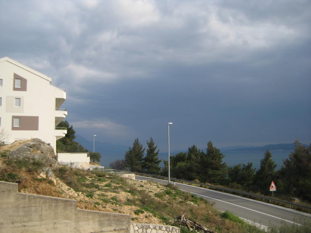 Apartments Zara Mimice Exterior photo